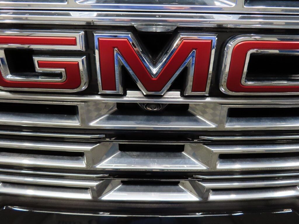 2024 GMC Acadia Denali AWD Fond du Lac WI