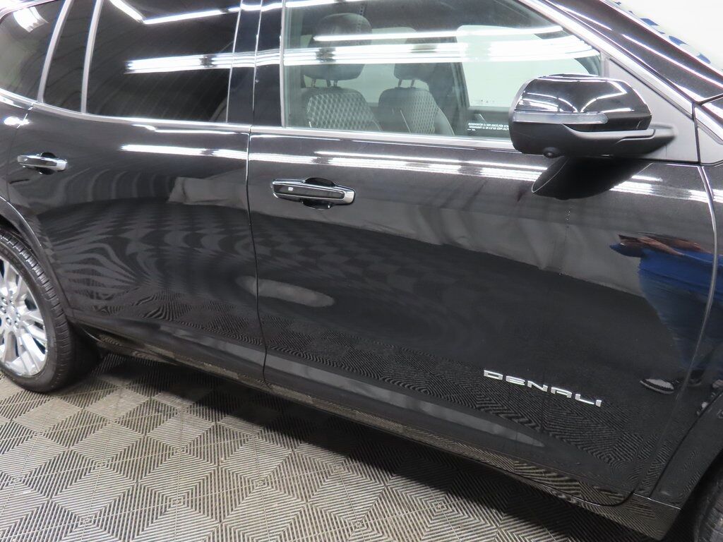 2024 GMC Acadia Denali AWD Fond du Lac WI