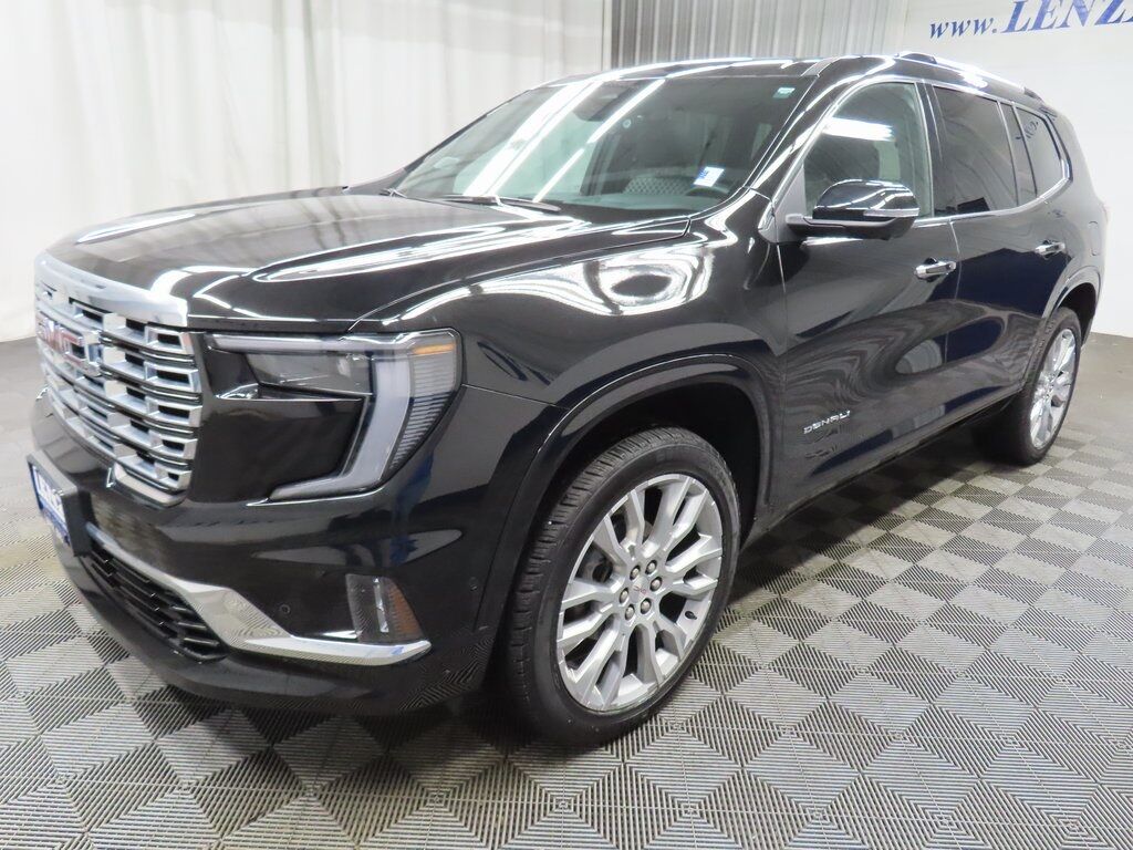 2024 GMC Acadia Denali AWD Fond du Lac WI