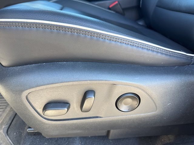 2024 GMC Acadia Denali Random Lake WI