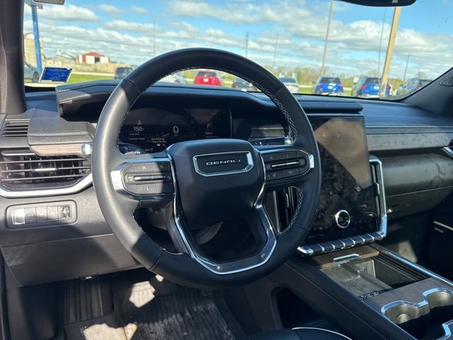 2024 GMC Acadia Denali Random Lake WI