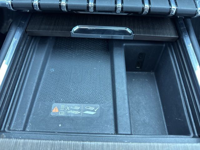 2024 GMC Acadia Denali Random Lake WI