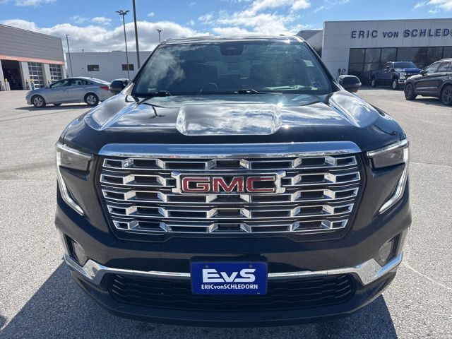 2024 GMC Acadia Denali