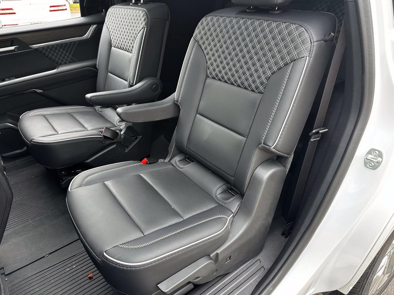 2024 GMC Acadia Denali Chantilly VA