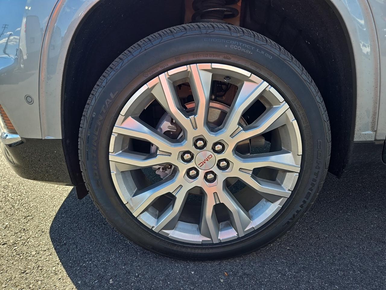 2024 GMC Acadia Denali Fredericksburg VA