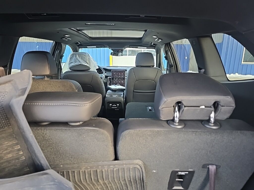 2024 GMC Acadia Elevation AWD Minocqua WI