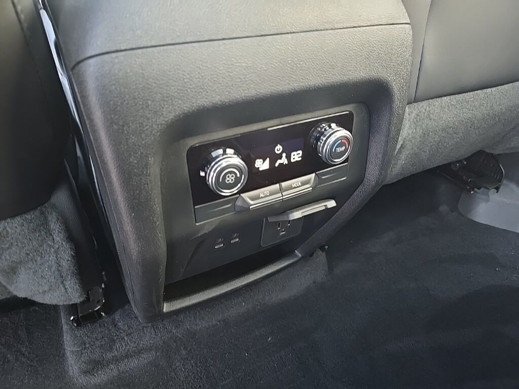 2024 GMC Acadia Elevation AWD Minocqua WI