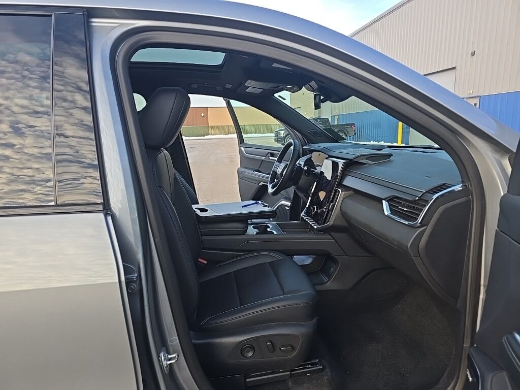 2024 GMC Acadia Elevation AWD Minocqua WI