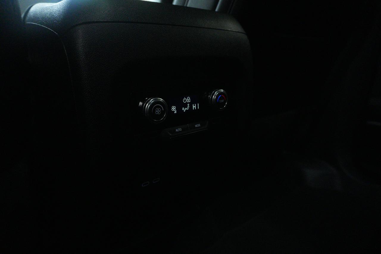 2024 GMC Acadia Elevation Listowel ON