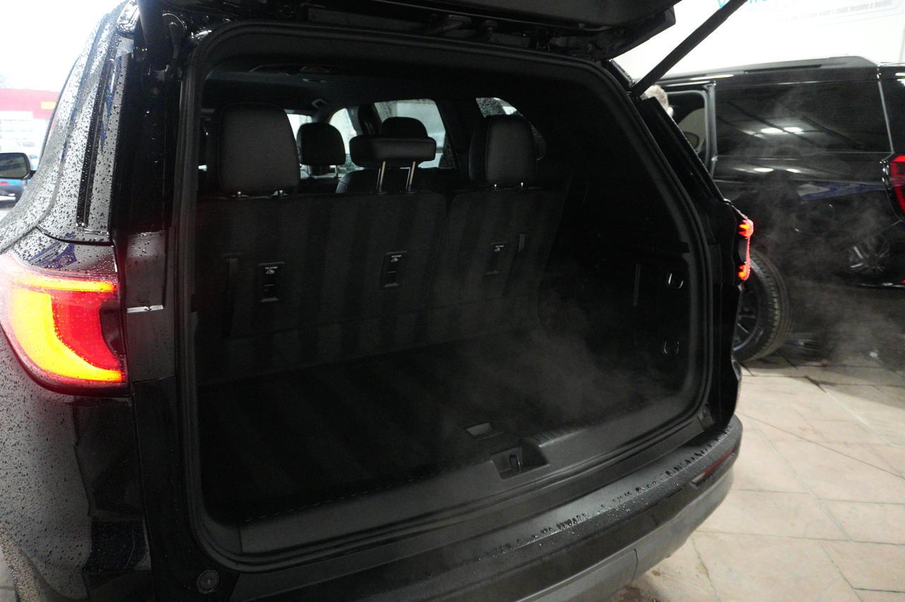 2024 GMC Acadia Elevation Listowel ON