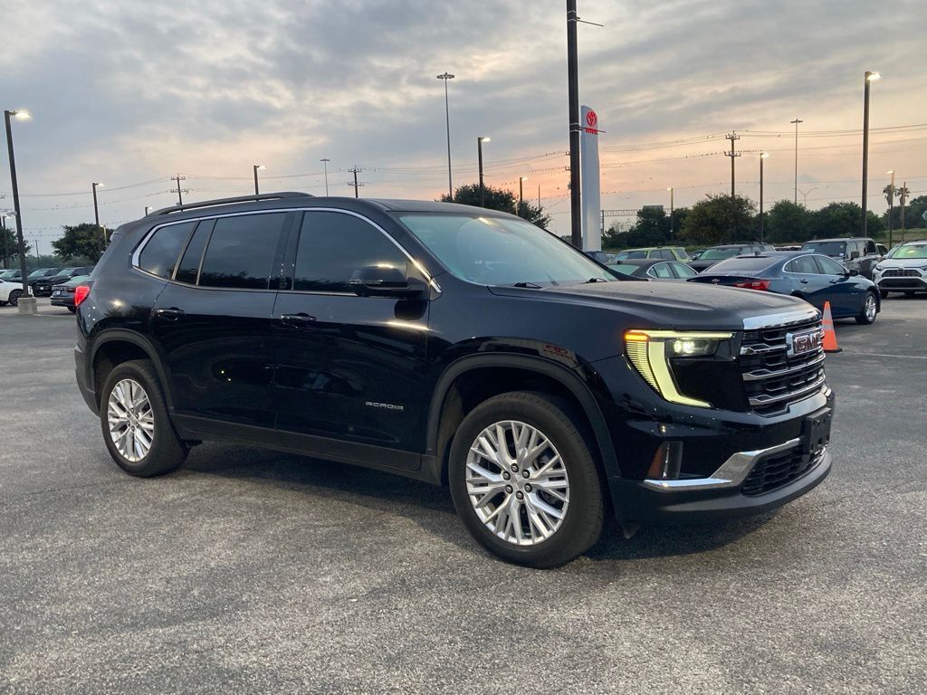 2024 GMC Acadia Elevation
