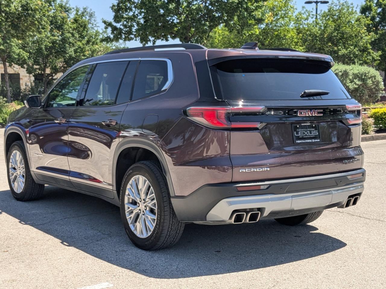 2024 GMC Acadia FWD Elevation