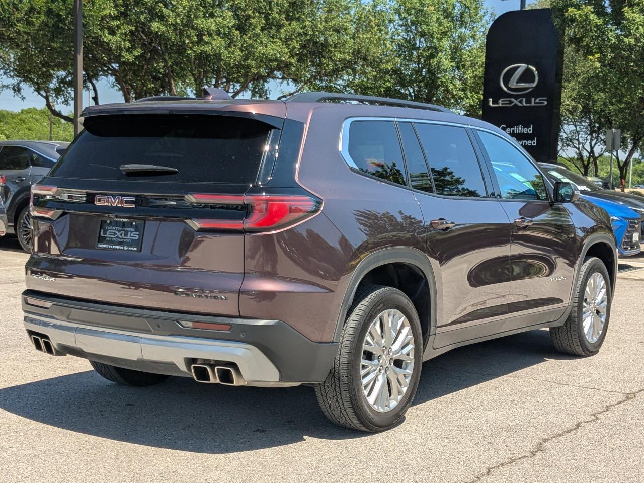2024 GMC Acadia FWD Elevation