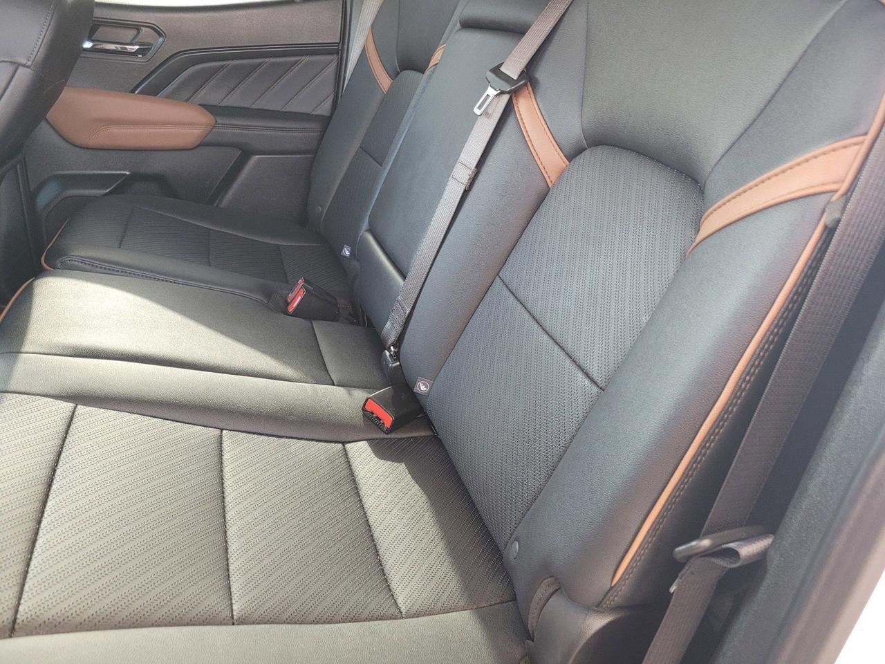 2024 GMC CANYON 4WD AT4 Roseville CA