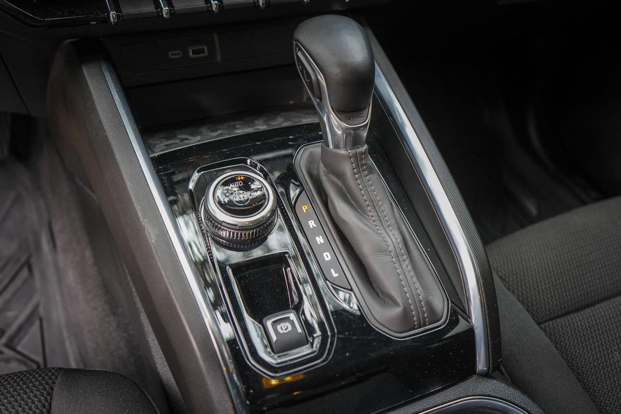 2024 GMC CANYON Elevation San Antonio TX