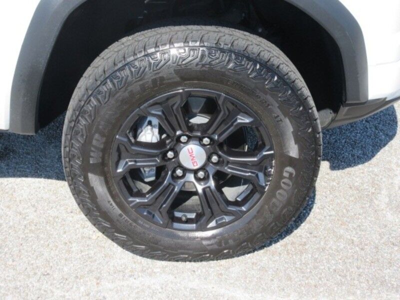 2024 GMC Canyon 2WD Elevation Saint George SC