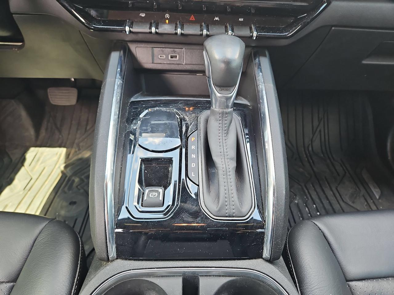 2024 GMC Canyon 2WD Elevation Castroville TX