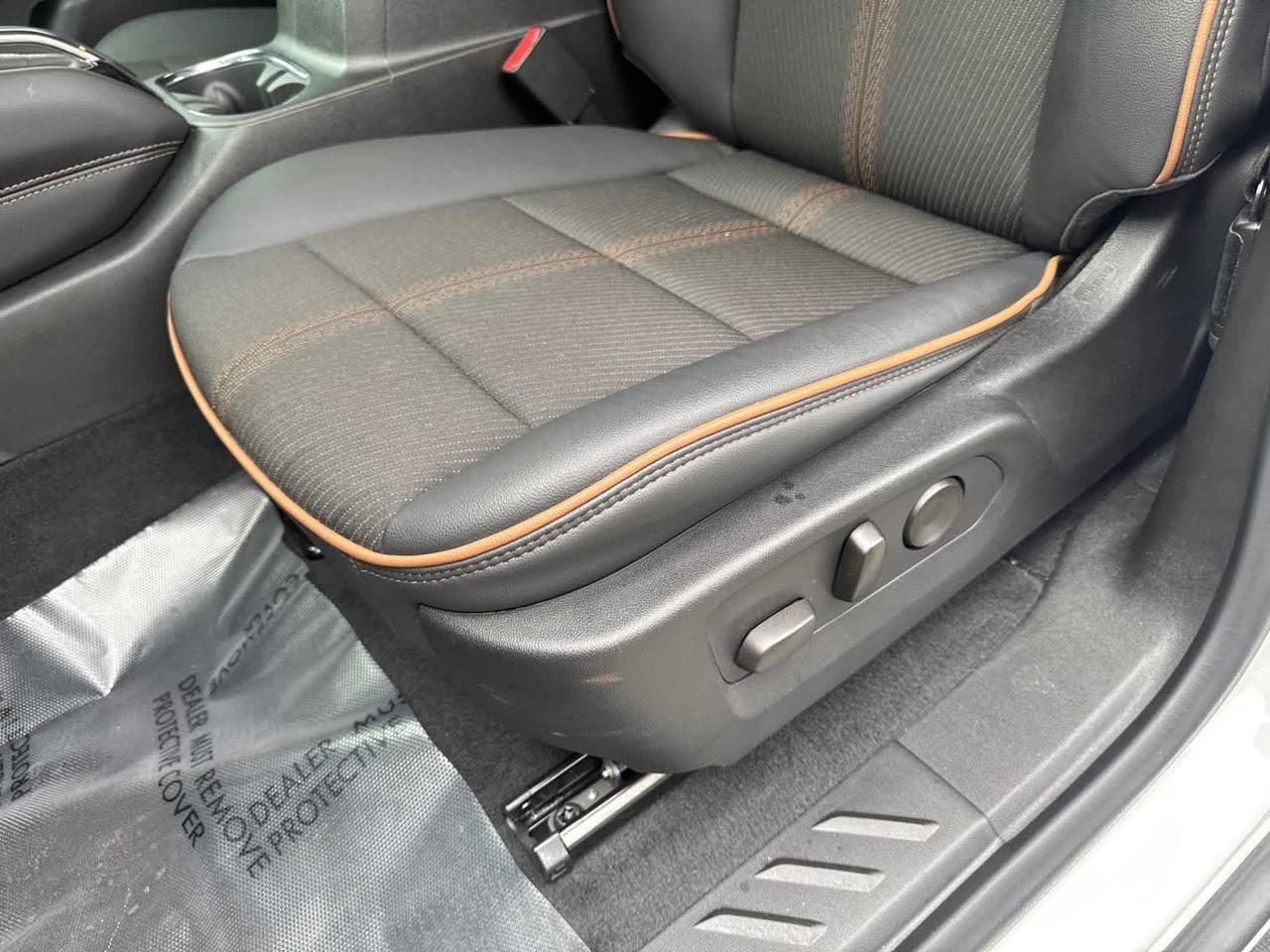 2024 GMC Canyon 4WD AT4 Dartmouth MA