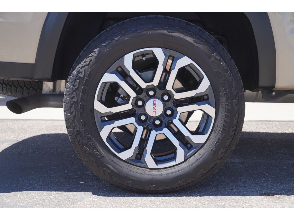 2024 GMC Canyon 4WD AT4 Price UT