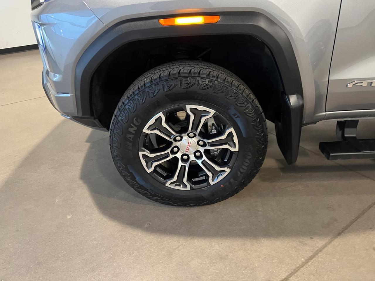 2024 GMC Canyon 4WD AT4 Parker CO