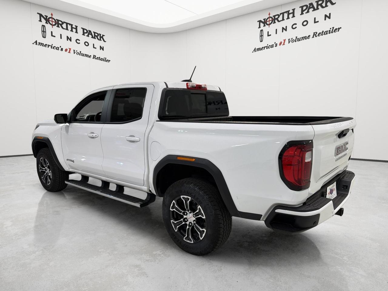 2024 GMC Canyon 4WD AT4