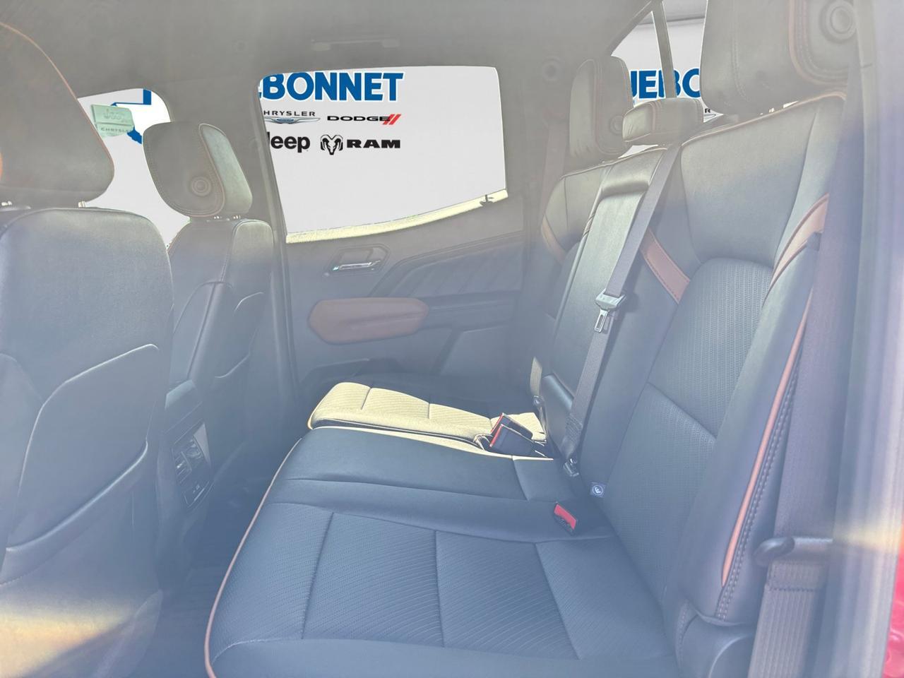 2024 GMC Canyon 4WD AT4 New Braunfels TX
