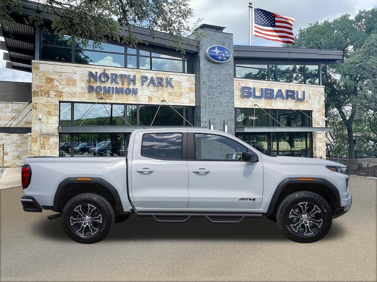 2024 GMC Canyon 4WD AT4