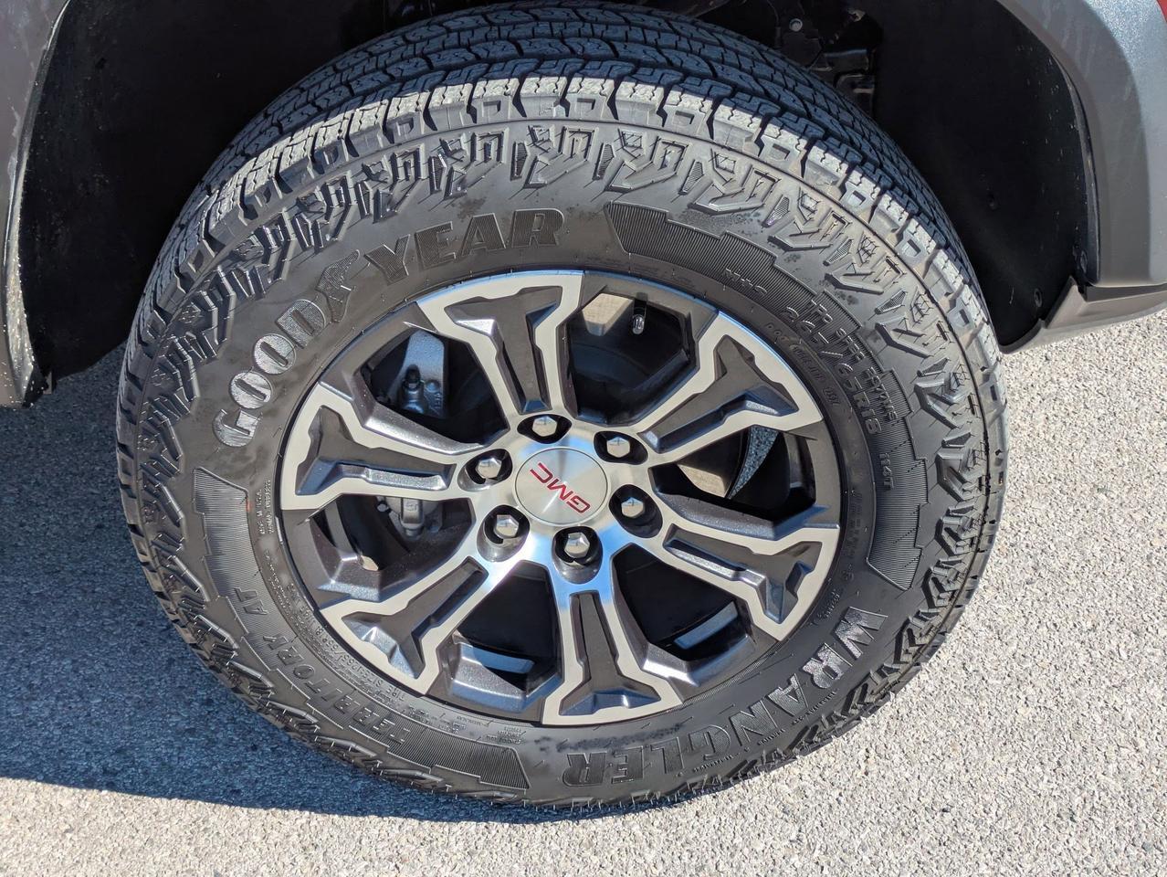 2024 GMC Canyon 4WD AT4 Castroville TX