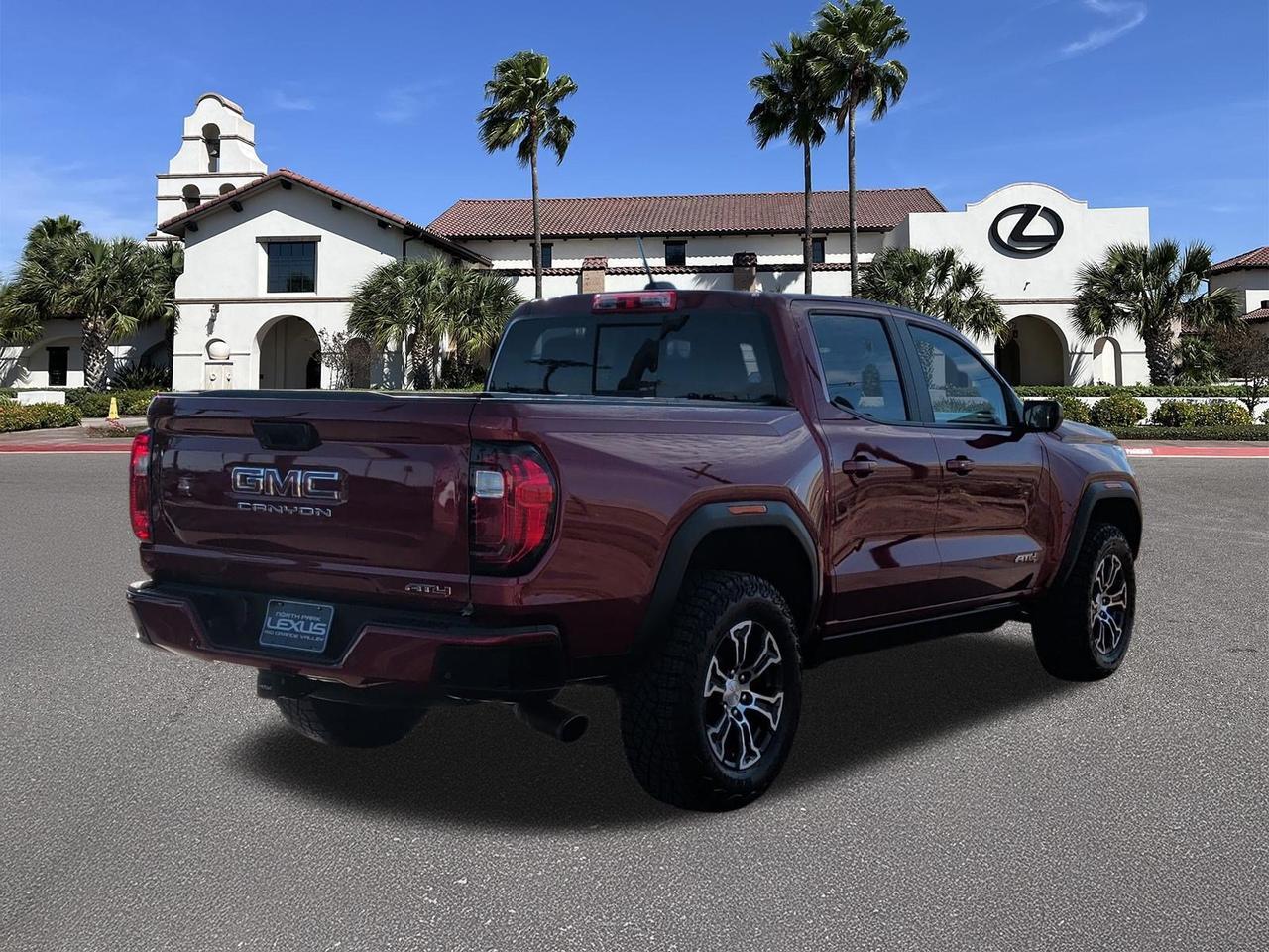 2024 GMC Canyon 4WD AT4