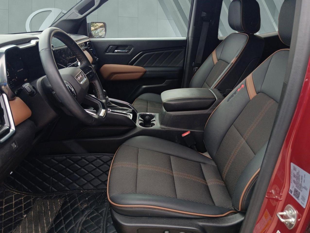 2024 GMC Canyon 4WD AT4 San Antonio TX