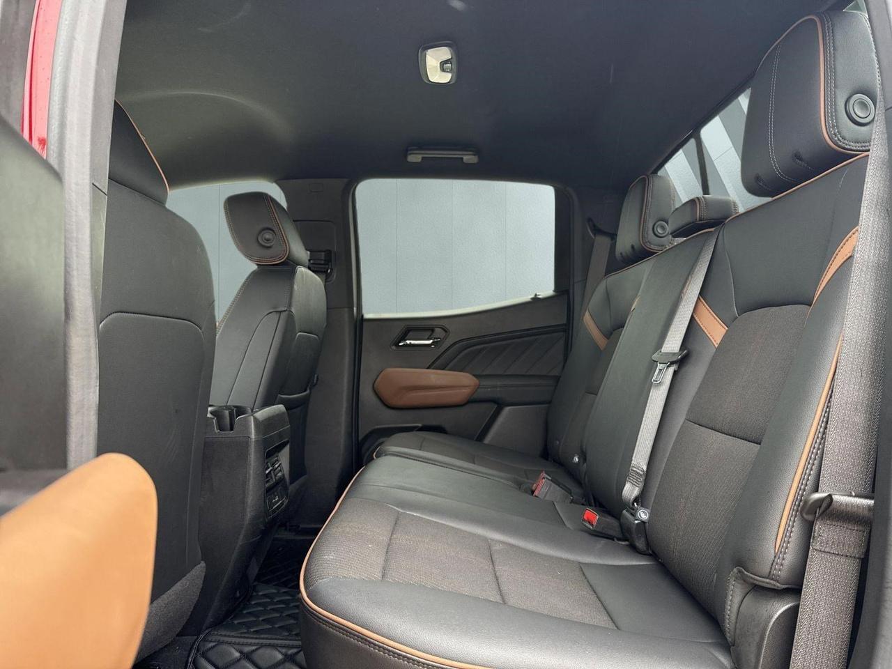 2024 GMC Canyon 4WD AT4 San Antonio TX