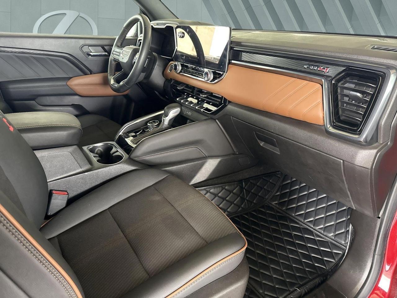 2024 GMC Canyon 4WD AT4 San Antonio TX