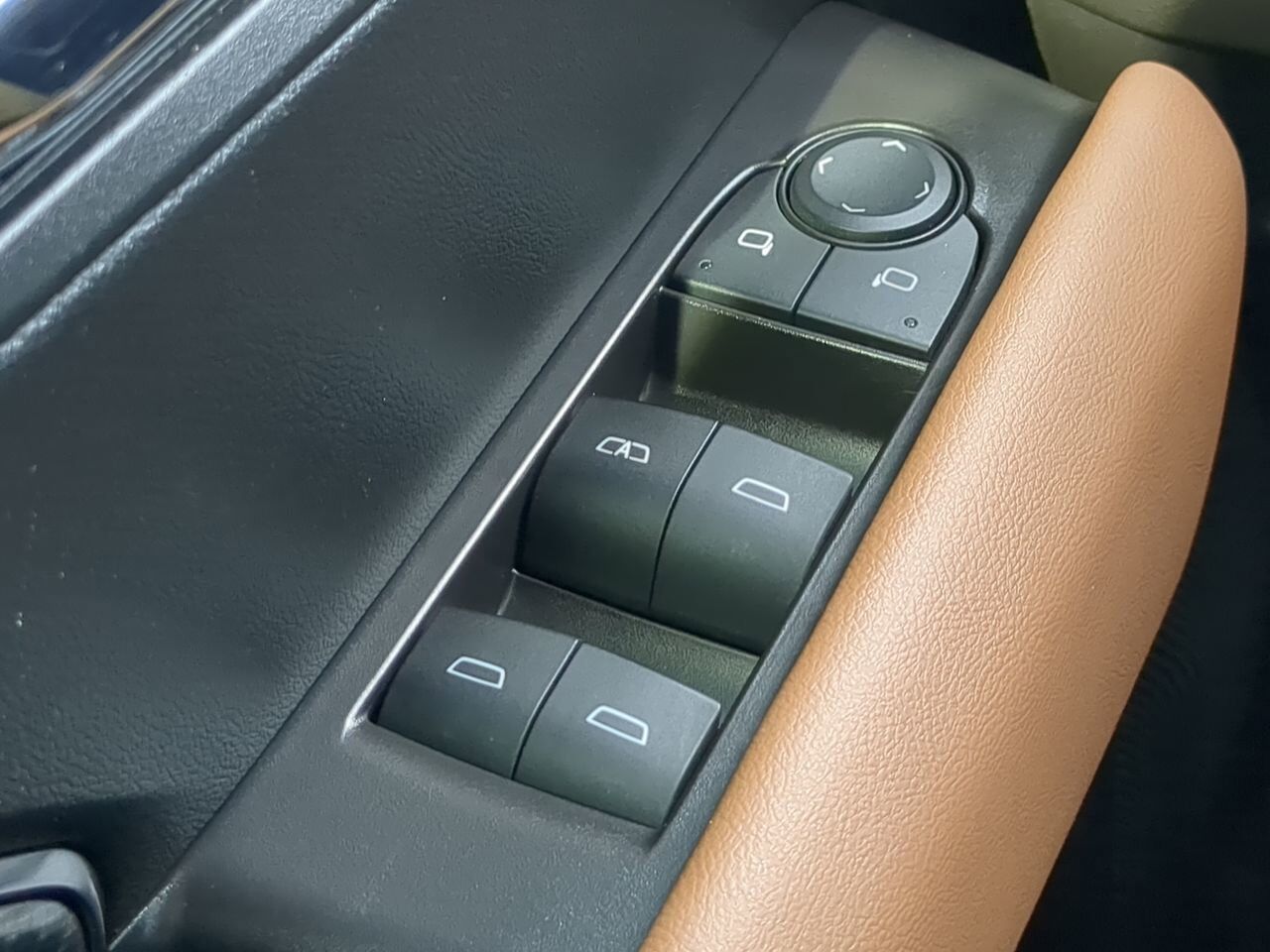 2024 GMC Canyon 4WD AT4 Winder GA