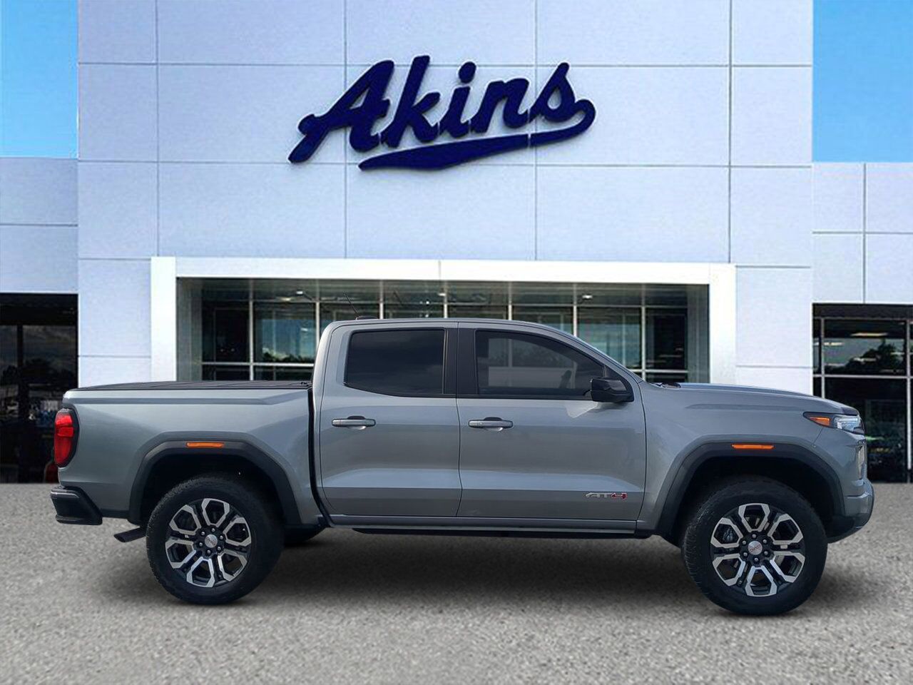 2024 GMC Canyon 4WD AT4
