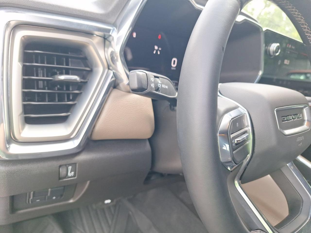 2024 GMC Canyon 4WD Denali Hurst TX
