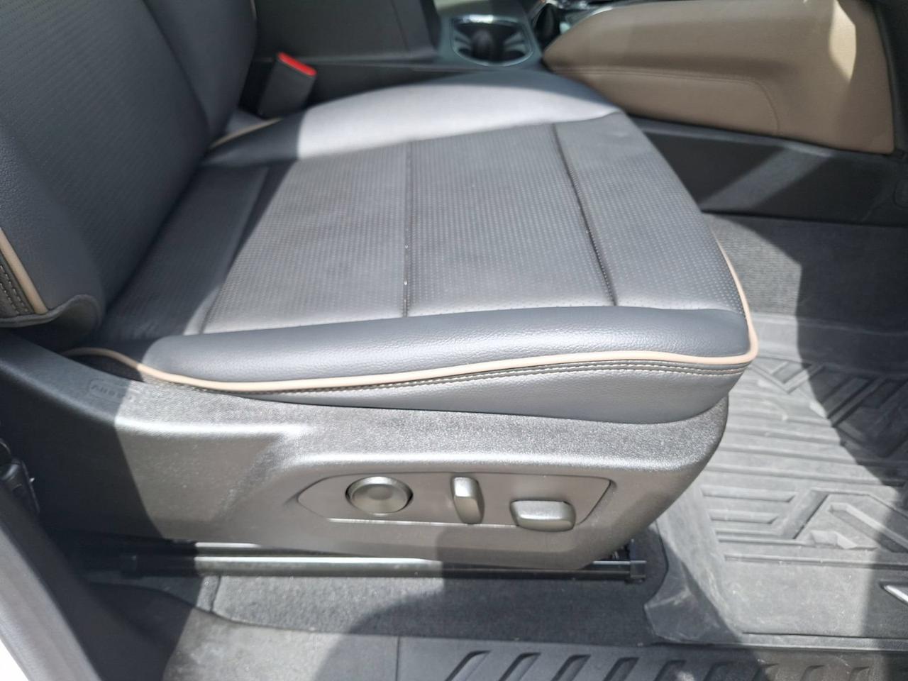 2024 GMC Canyon 4WD Denali Hurst TX
