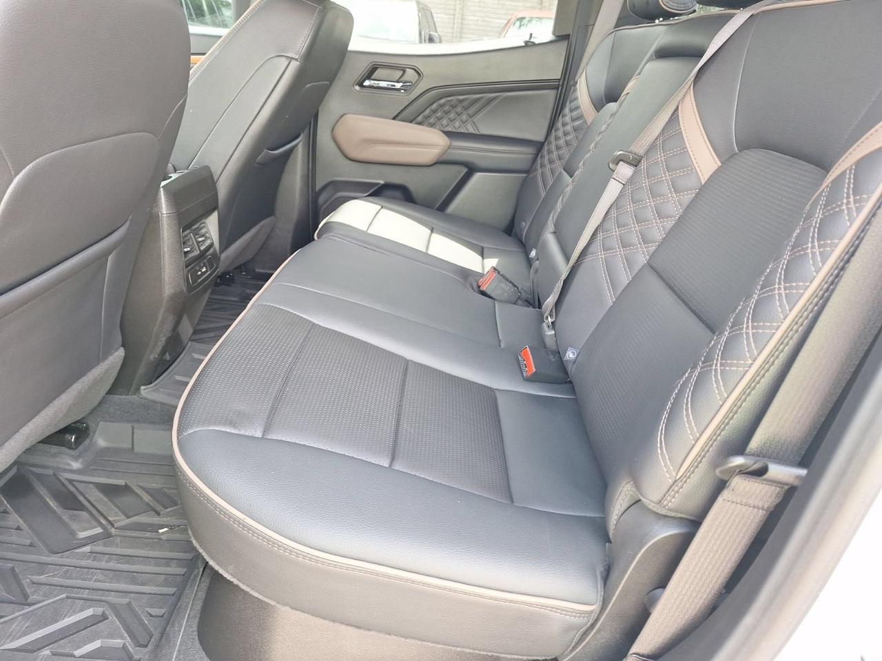 2024 GMC Canyon 4WD Denali Hurst TX