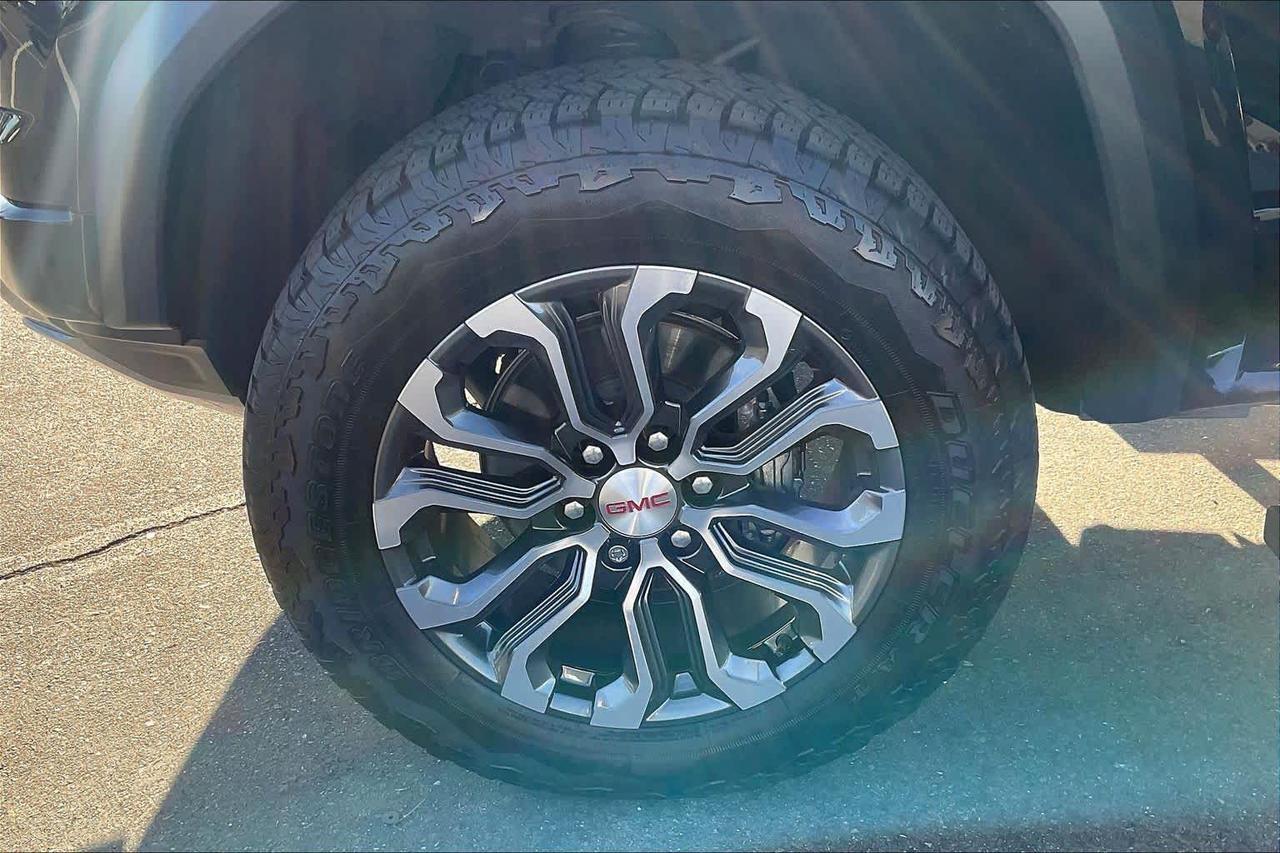 2024 GMC Canyon 4WD Denali Roseville CA