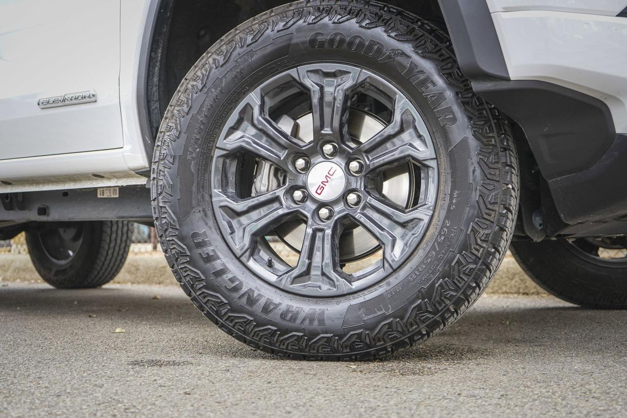 2024 GMC Canyon 4WD Elevation