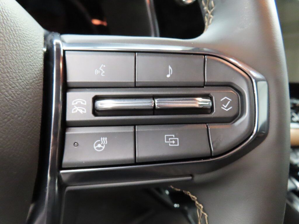 2024 GMC Canyon 4x4 Crew Cab AT4 Fond du Lac WI