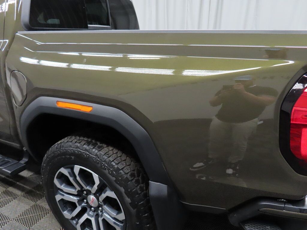 2024 GMC Canyon 4x4 Crew Cab AT4 Fond du Lac WI