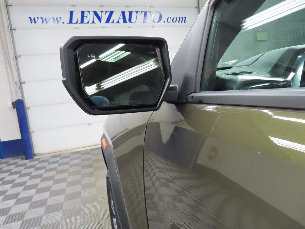 2024 GMC Canyon 4x4 Crew Cab AT4 Fond du Lac WI