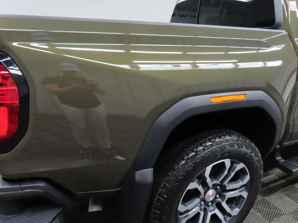 2024 GMC Canyon 4x4 Crew Cab AT4 Fond du Lac WI
