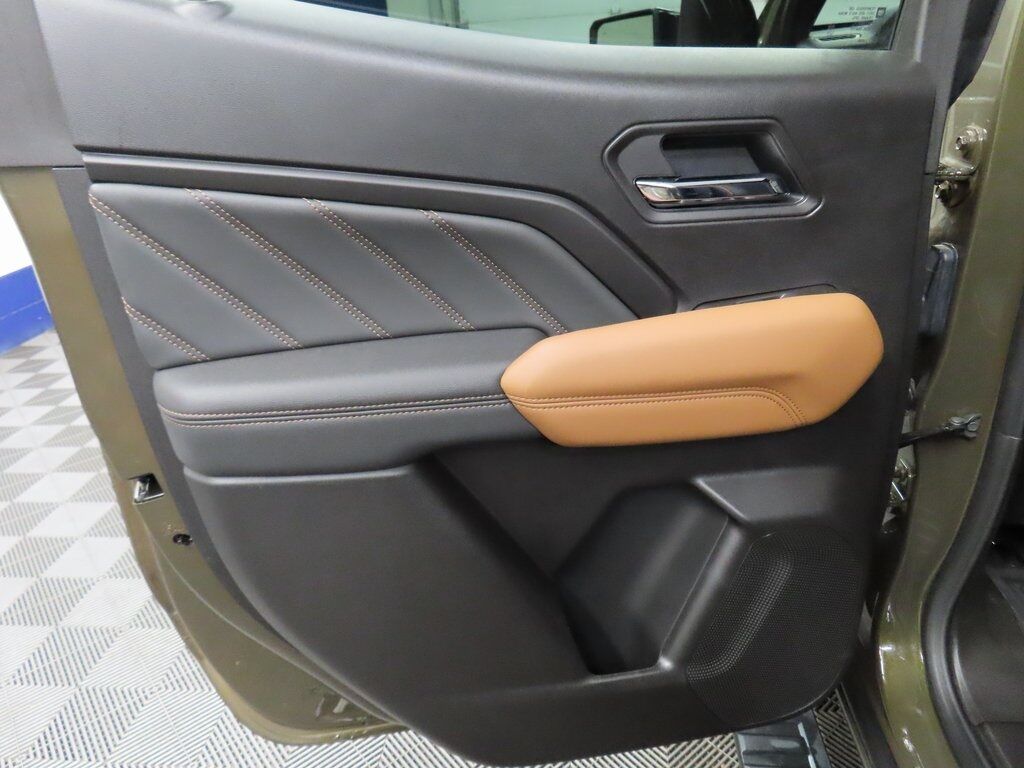 2024 GMC Canyon 4x4 Crew Cab AT4 Fond du Lac WI