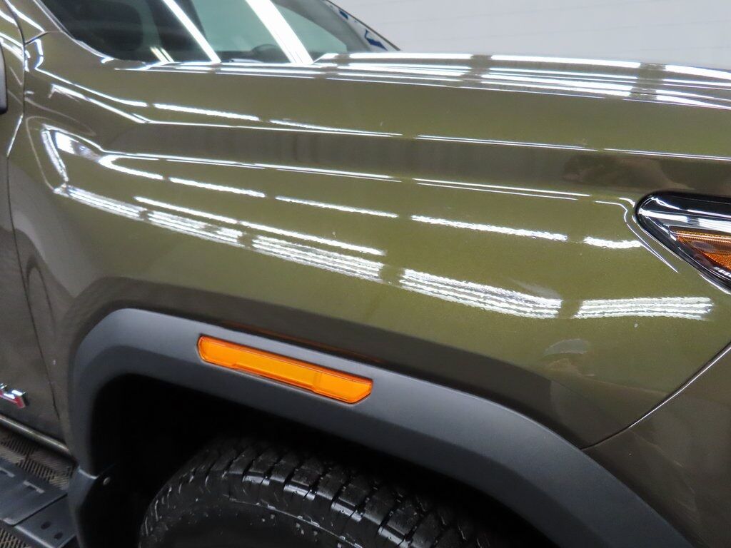 2024 GMC Canyon 4x4 Crew Cab AT4 Fond du Lac WI