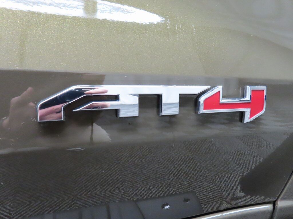 2024 GMC Canyon 4x4 Crew Cab AT4 Fond du Lac WI