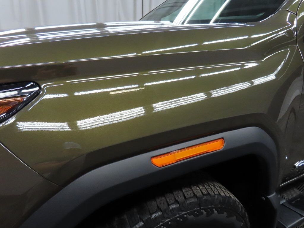 2024 GMC Canyon 4x4 Crew Cab AT4 Fond du Lac WI