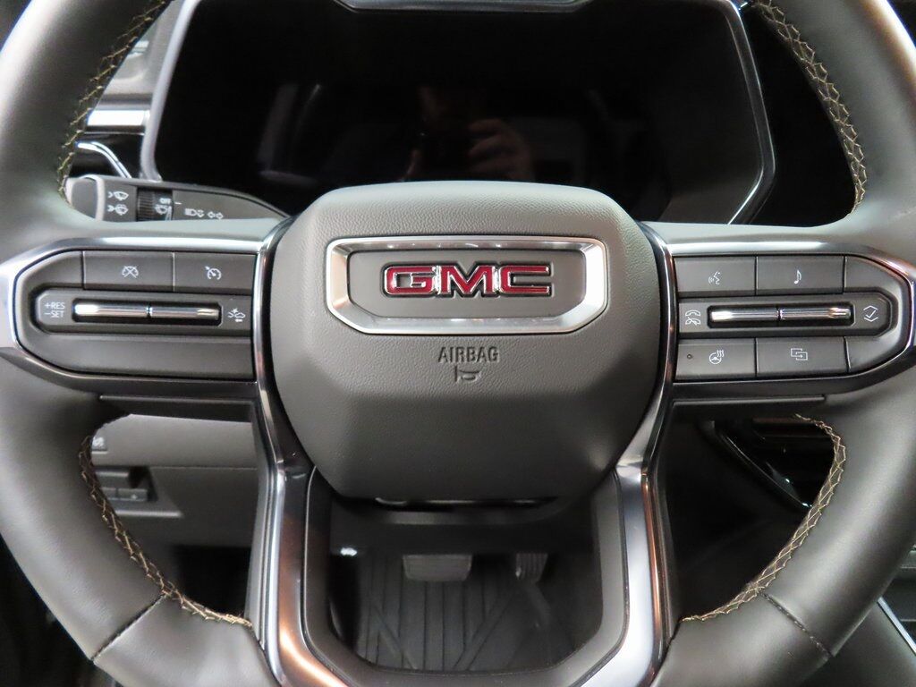 2024 GMC Canyon 4x4 Crew Cab AT4 Fond du Lac WI