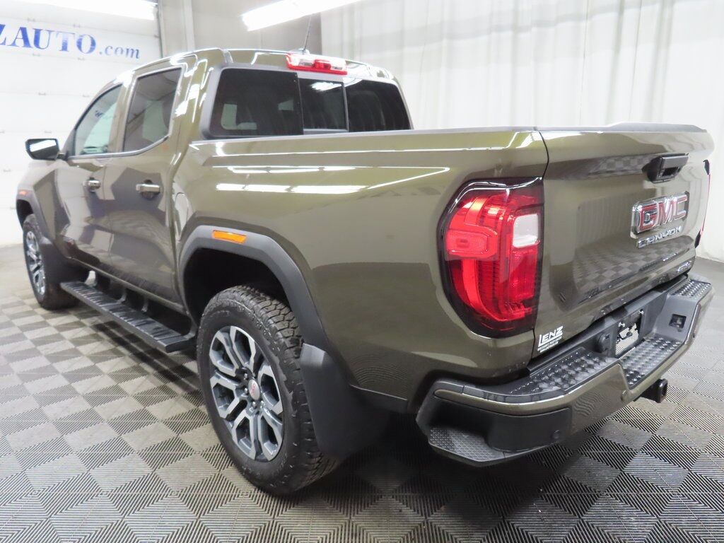 2024 GMC Canyon 4x4 Crew Cab AT4 Fond du Lac WI