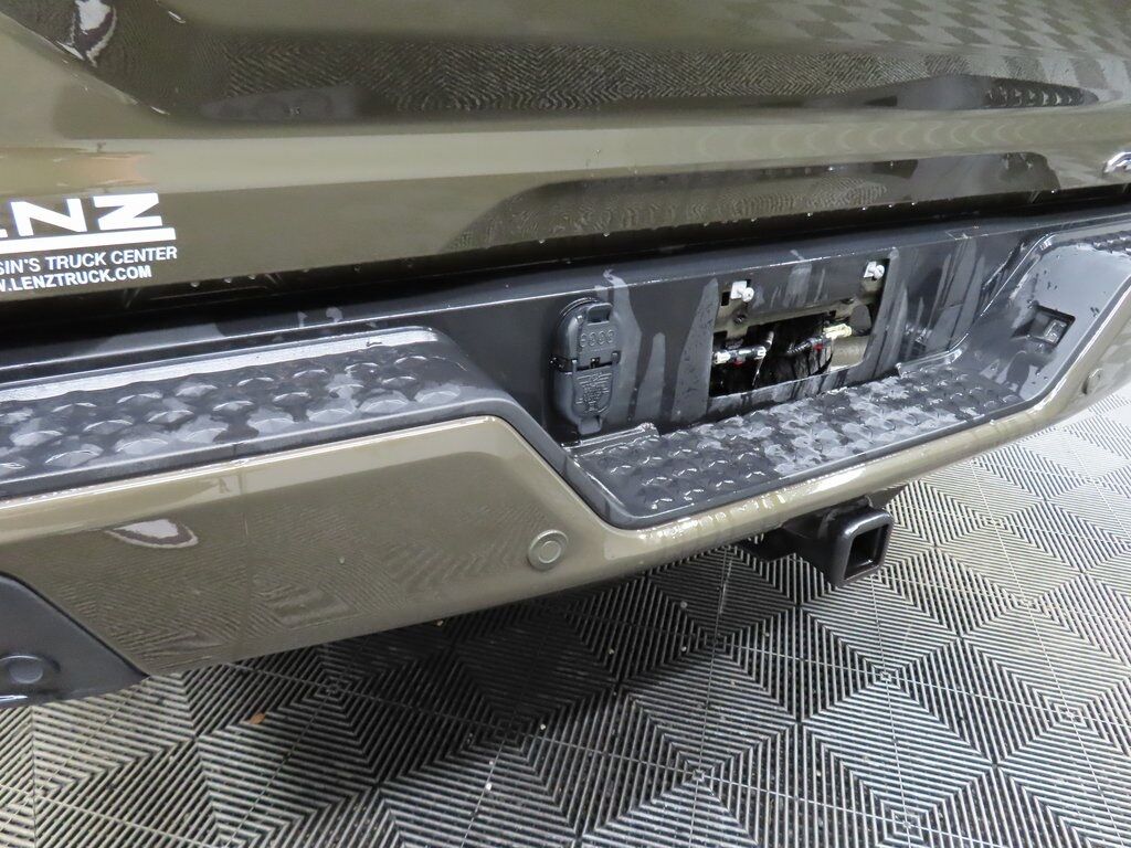 2024 GMC Canyon 4x4 Crew Cab AT4 Fond du Lac WI